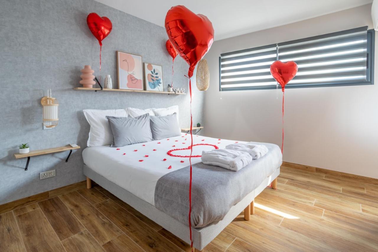 L'Entre Deux-Suite Romantique - Jacuzzi Privatif - Clim Reversible - Wifi Le Somail Екстериор снимка