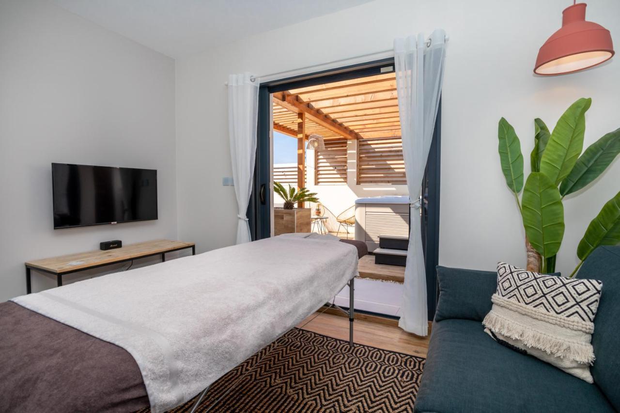 L'Entre Deux-Suite Romantique - Jacuzzi Privatif - Clim Reversible - Wifi Le Somail Екстериор снимка
